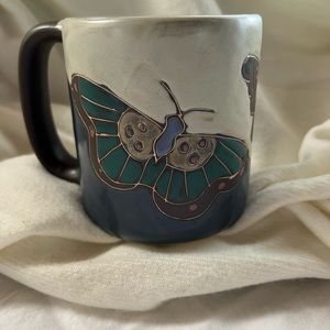 (1) MARA STONEWARE COLLECTION 16Oz Collectible Tan Dinner Mugs Butterfly Design